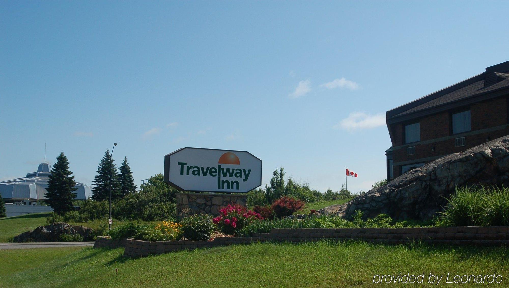 Travelway Inn Sudbury Exteriör bild